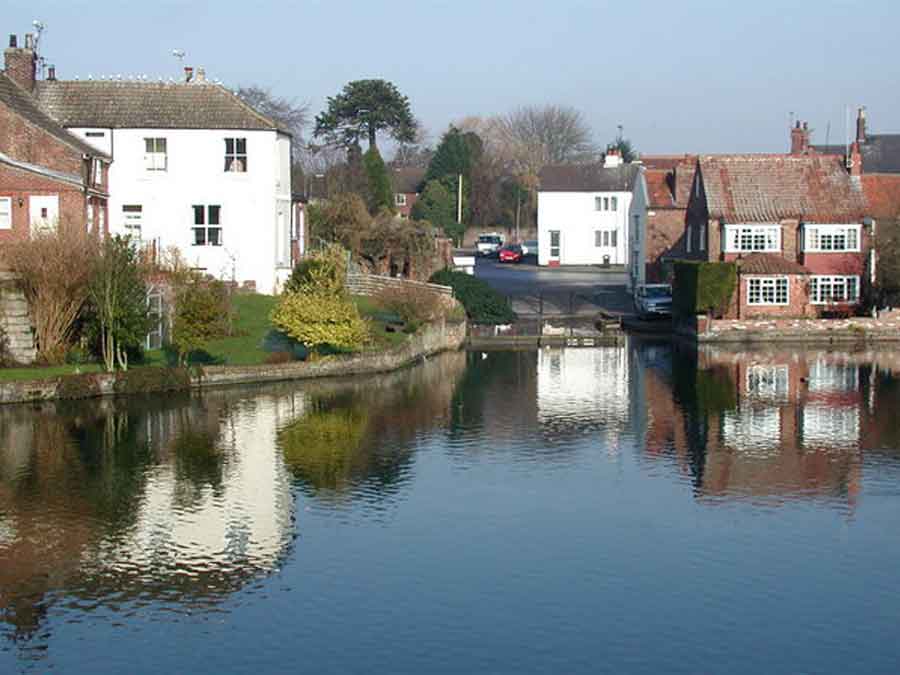 Petros and the Cross Keys is at the heart of the village of Nafferton, close to the Nafferton Mere © 2008 Paul Glazzard